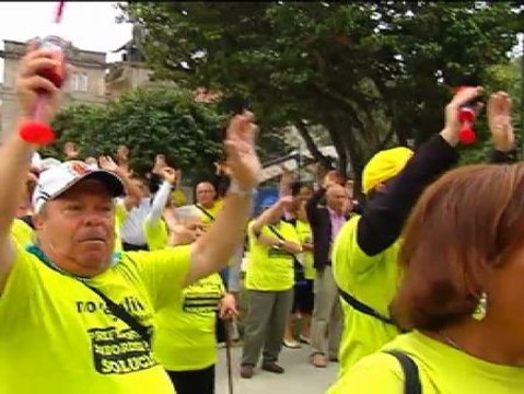 Los afectados por las preferentes se manifiestan para que les quiten las multas impuestas en sus concentraciones