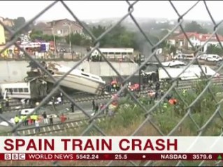 El accidente ferroviario en Santiago conmociona a los medios internacionales