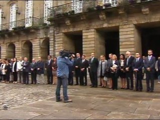 Minuto de silencio en la plaza del Obradoiro
