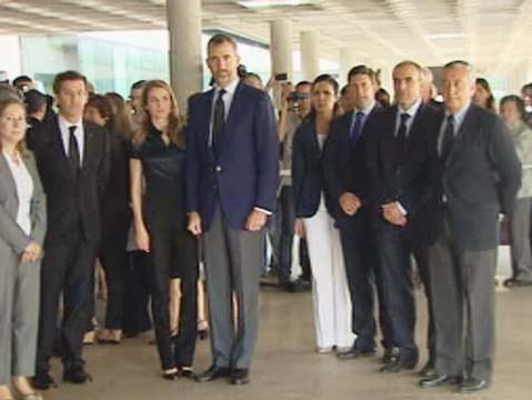 Los Príncipes de Asturias visitan a las víctimas