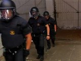Desalojados unos inmigrantes que residían ilegal en unas naves de Barcelona