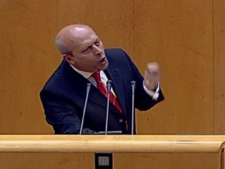 Llamada al orden durante la réplica de Wert en el debate de la reforma educativa