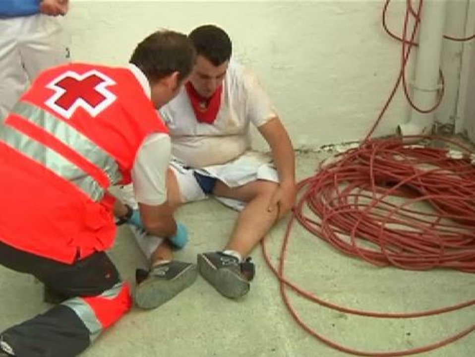 Decenas de heridos tras un accidentado encierro en Pamplona