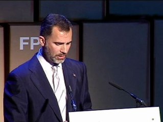 El príncipe: "No podemos permitirnos más abandonos de estudio"