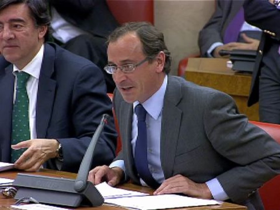 El PP acusa a los grupos de oposición en el Congreso de ser "abogados" de Bárcenas