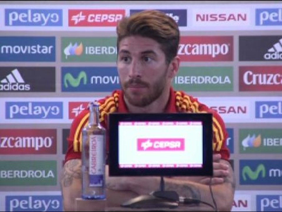 Sergio Ramos: "No estamos para fiestas, venimos a implantar nuestro fútbol"
