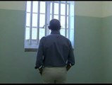 Obama visita la celda donde Mandela pasó 18 años encarcelado
