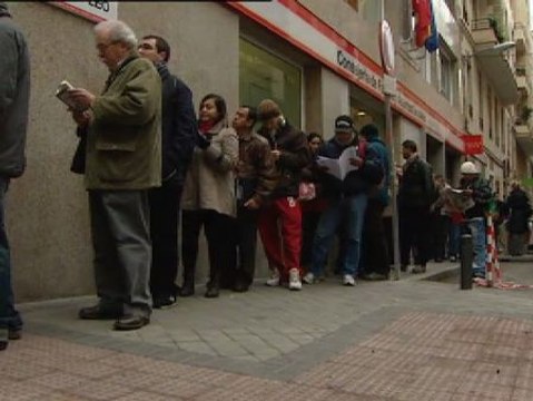 El paro registra su mayor descenso en un mes de junio