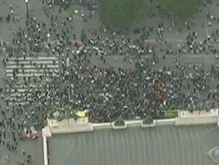 Enfrentamientos por la subida del transporte