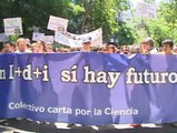 Miles de científicos vuelven a echarse a las calles en protesta por los recortes