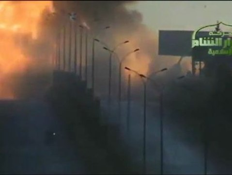 Un coche bomba en Alepo deja al menos 12 muertos