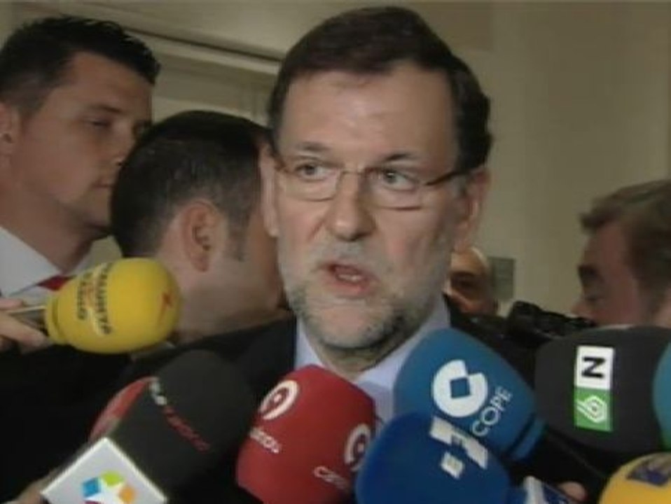 Rajoy: "Tenemos que seguir trabajando en la misma dirección"