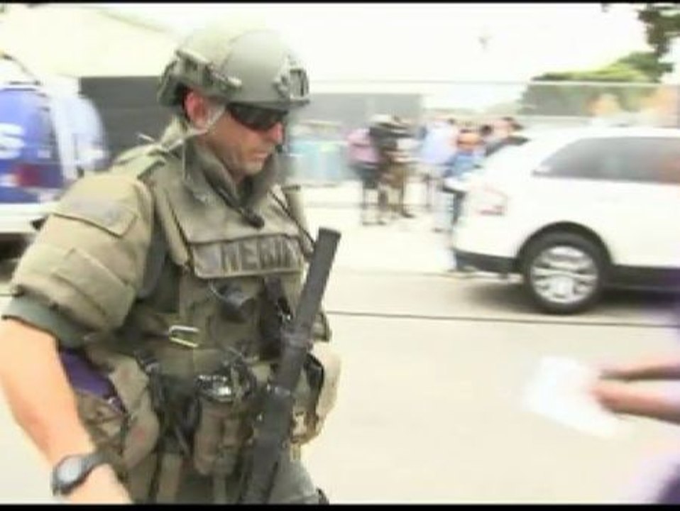 Un joven causa el pánico en Santa Mónica y mata a tiros a cinco personas