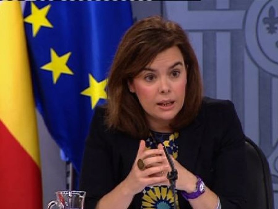 Sáenz de Santamaría: "A este Gobierno la tarea de subir impuestos no es la que le ha resultado más grata"