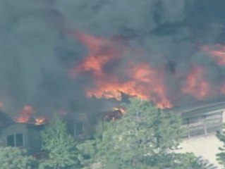 Video herunterladen: Fuertes vientos arrasan Colorado