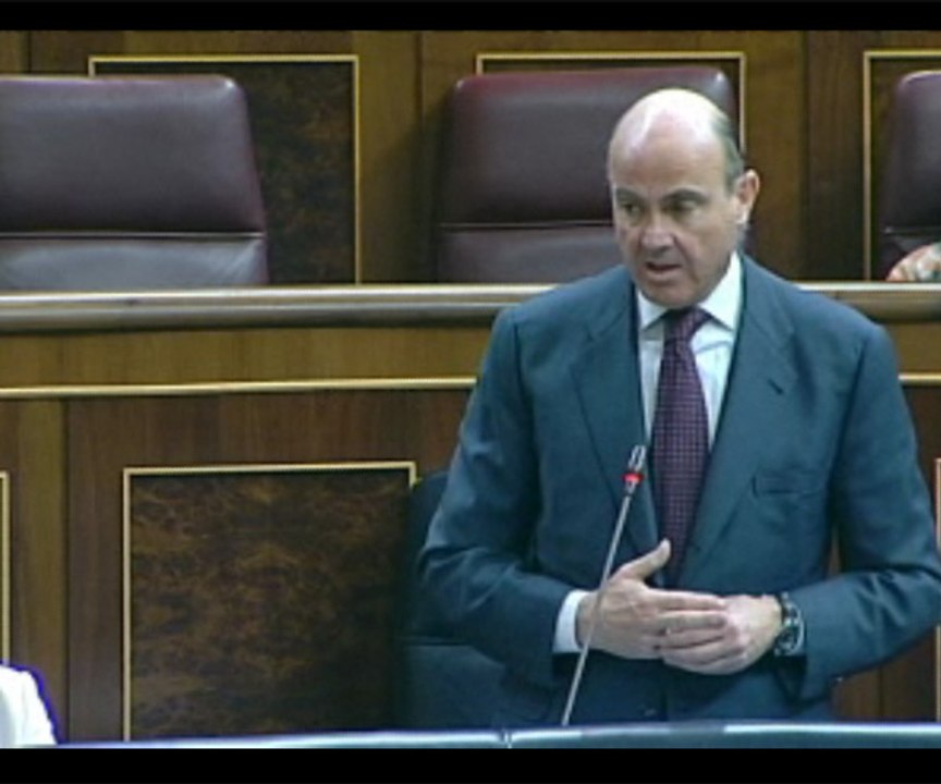 De Guindos ve muchos brotes verdes y pronostica una recuperación economica "para antes de lo que pensamos"