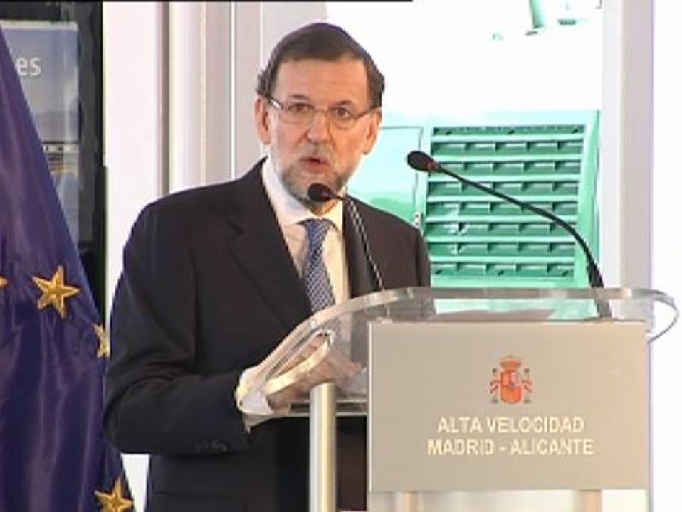 Rajoy: "El AVE nos hace ver que somos más que capaces de salir adelante"