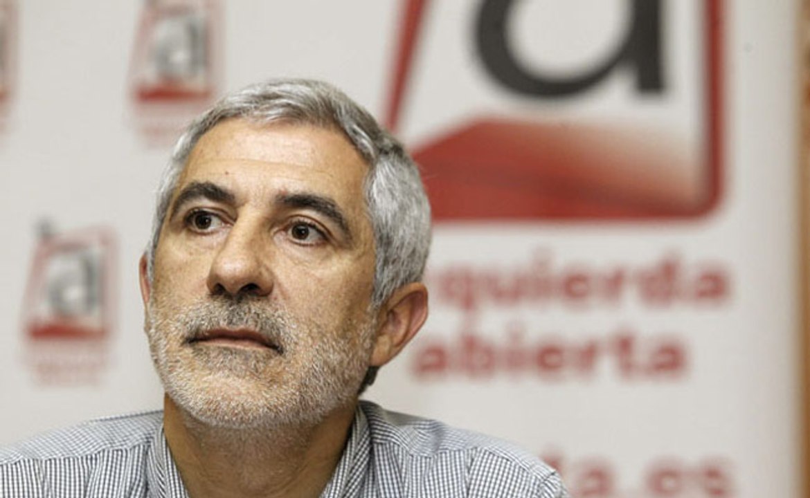 Llamazares: España no necesita el ruido y rencor de Aznar"