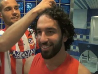 Así cortaron el pelo a Arda Turan