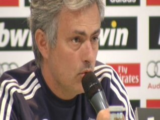 Mourinho dibuja a un Casillas en decadencia y a un Pepe frustrado