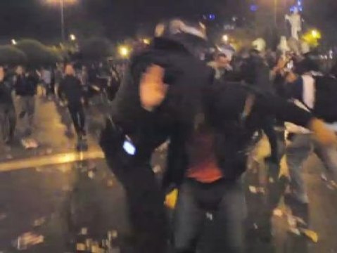 Amnistía Internacional denuncia los excesos de la policía en las manifestaciones y los desalojos