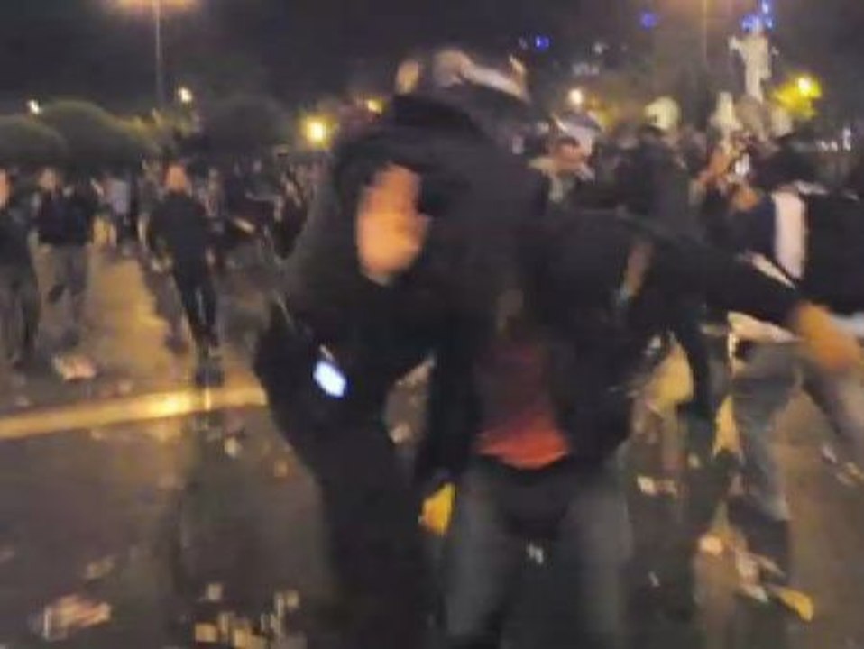 Amnistía Internacional denuncia los excesos de la policía en las manifestaciones y los desalojos