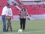 Dilma Rousseff inagura el último estadio