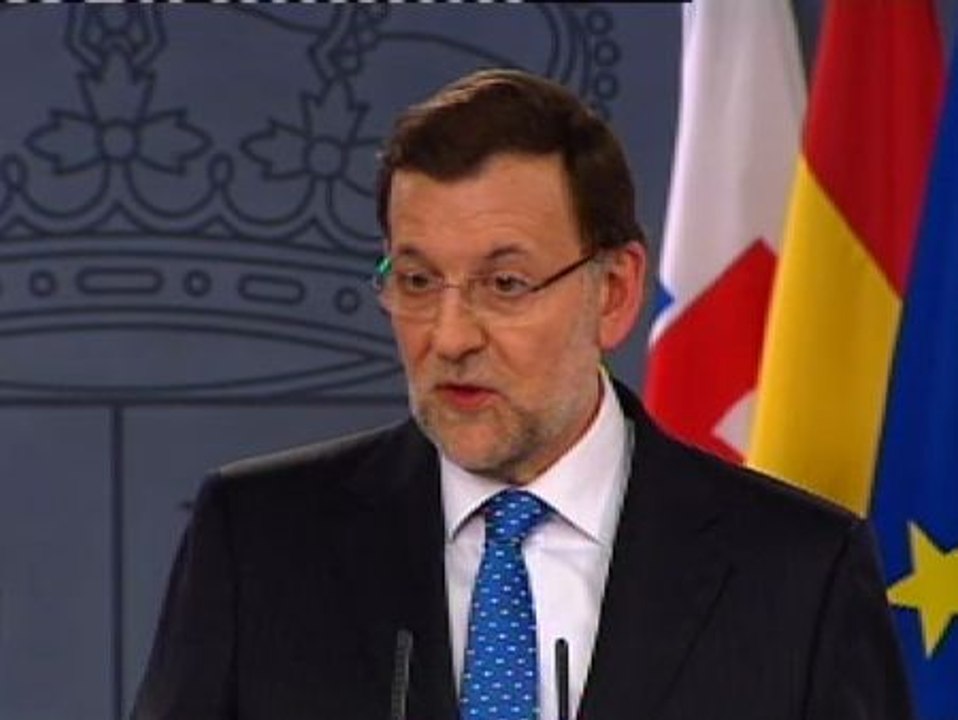 Rajoy dice estar de acuerdo con Merkel en la necesidad de una mayor cesión de soberanía en la UE