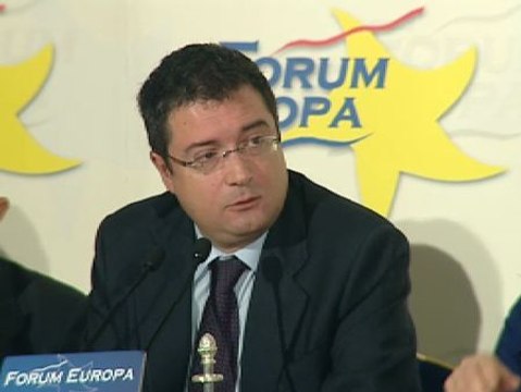 EL PSOE ANUNCIA PRIMARIAS PARA ELEGIR SECRETARIO GENERAL