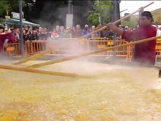Padrón celebra hoy el día de la tortilla gigante