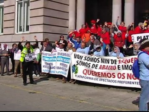 Los afectados por las participaciones preferentes mantienen su lucha para recuperar sus ahorros