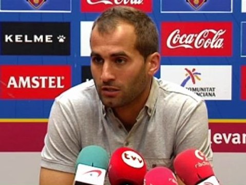 Barkero se disculpa públicamente por acusar a cuatro compañeros de su bajo rendimiento