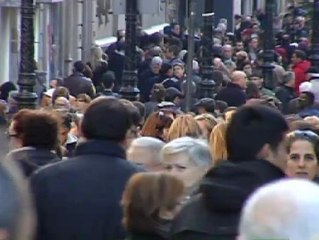 España pierde población por primera vez en 17 años