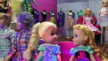 Défilé De Mode ! Elsa et Anna, les tout-petits - de - Barbie fashionista - robe