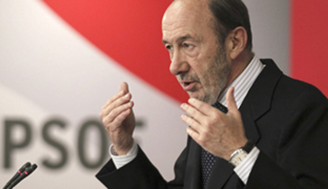 Rubalcaba insiste "con flexibilidad" en la propuesta de un gran pacto social