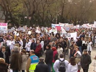 Video herunterladen: El Constitucional portugués da aliento a los funcionarios españoles