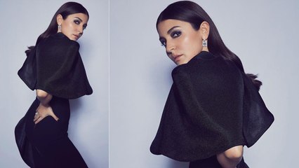 Anushka Sharma Gets Trolled For Her Pose,Check out | FilmiBeat