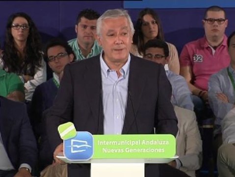 Arenas señala que el Gobierno de Rajoy se rebela cada viernes contra la crisis