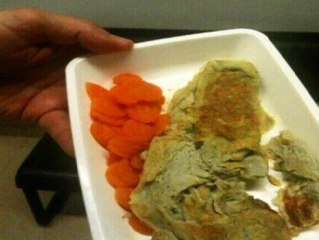 Una dietista del Hospital de Navarra confirma que la comida es errónea y de mala calidad