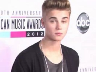 Arden las redes sociales con un comentario de Justin Bieber sobre Anna Frank