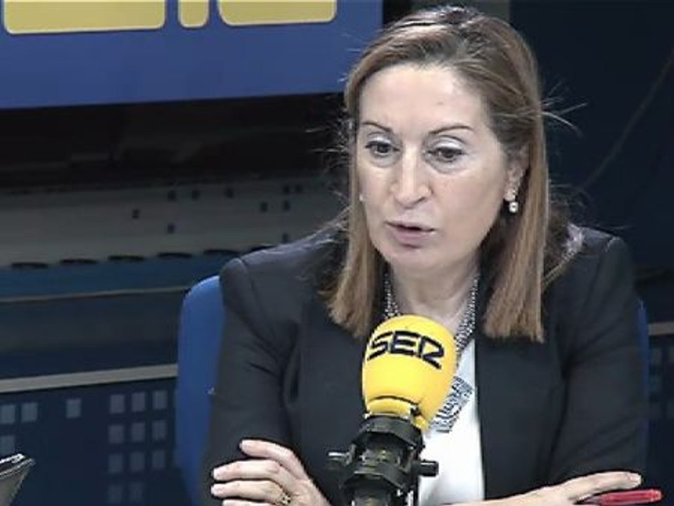 Ana Pastor subraya la estabilidad que la monarquía aporta al país