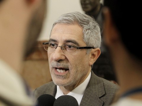 Llamazares dice que la reforma de las pensiones es un crimen social y augura una rebelión ciudadana