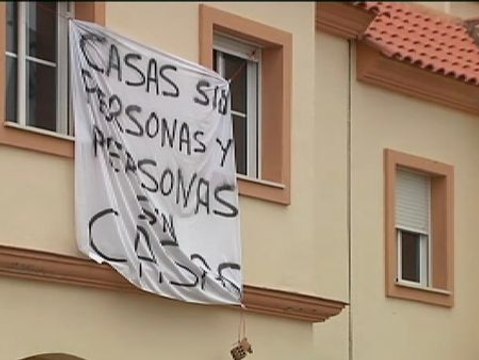 La Junta de Andalucía aprueba medidas contra los desahucios que incluyen expropiaciones