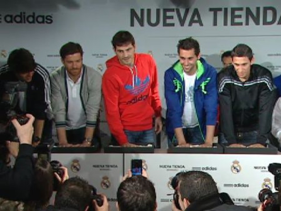 Casillas: "Poco a poco voy cogiendo fuerza, me queda un mes"