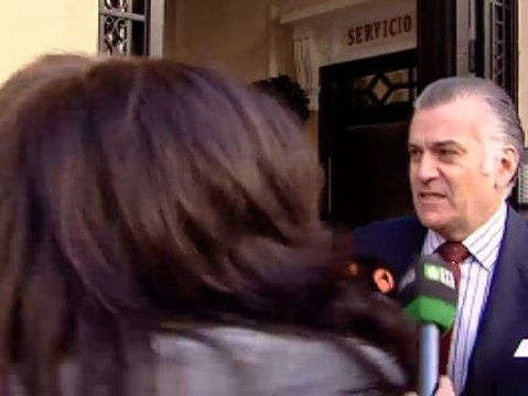Bárcenas no podrá salir de España y deberá comparecer en la Audiencia cada 15 días
