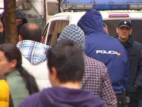 Cinco familias desalojadas de una corrala en Sevilla