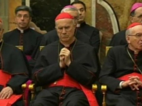 La Iglesia Católica estará en manos de Tarcisio Bertone