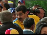 Primer gran baño de masas de Maduro como candidato del chavismo