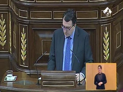 Esteban (PNV) pide diálogo a Rajoy