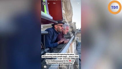 Le collage de JR pour les 30 ans de la pyramide du Louvre arraché par les passants !